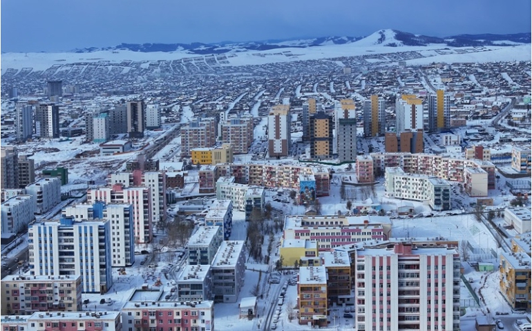 Улаанбаатарын 1385 иргэн Эрдэнэт рүү нүүжээ